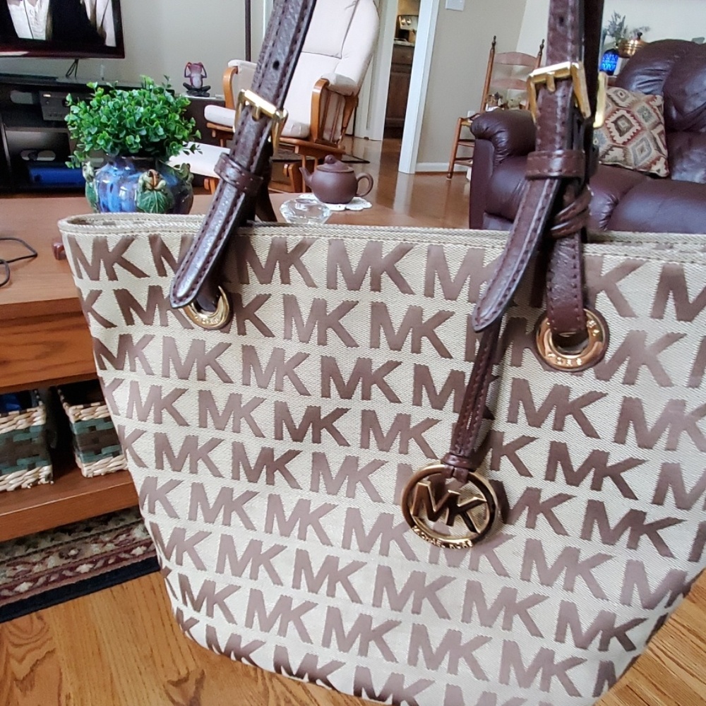 Michael Kors bag